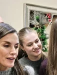 Regele Felipe, Regina Letizia, Sofia și Leonor 2 jpg