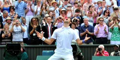 Djokovici se bucură pentru calificarea în finală la Wimbledon şi pentru că va ocupa primul loc ATP