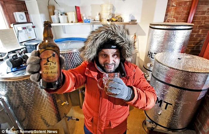 
    Berea care sfidează frigul. Rămâne în stare lichidă la temperaturi de până la minus 90 de grade Celsius  