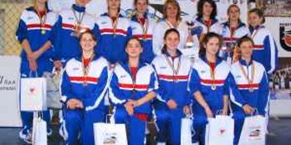 Echipa de baschet fete under 14 de la Colegiul Naţional „Mihai Eminescu“