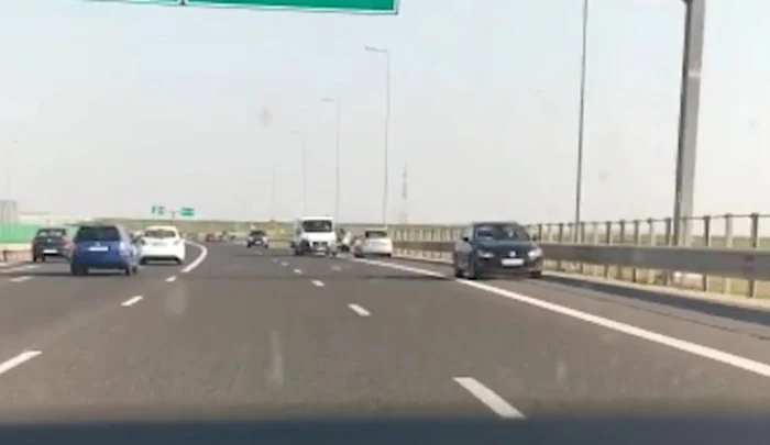 Imaginile halucinante cu șoferii care mergeau pe contrasens pe Autostrada A2