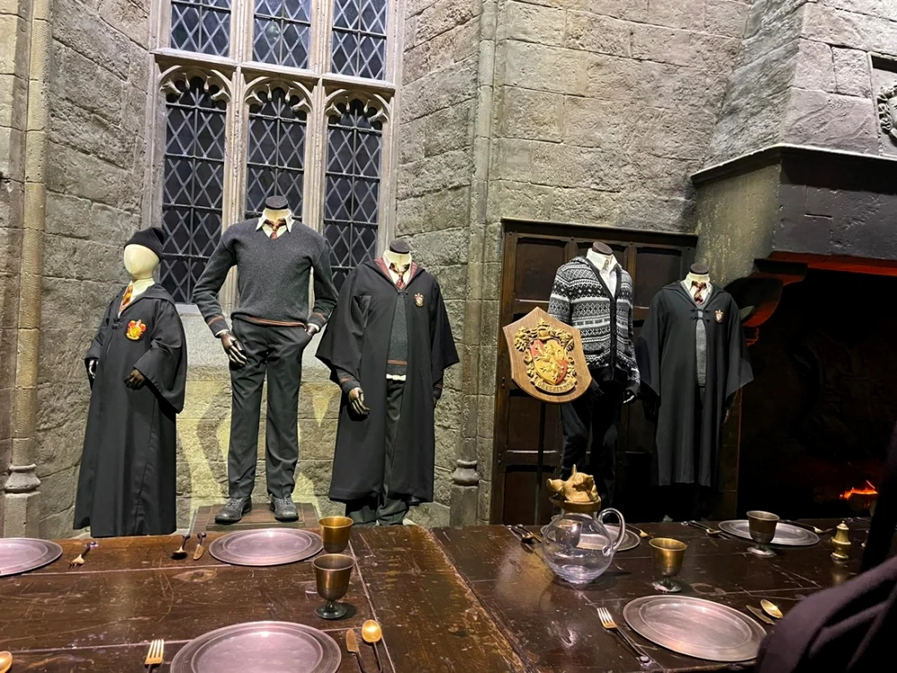 costume originale din filmele cu Harry Potter foto Denis Grigorescu