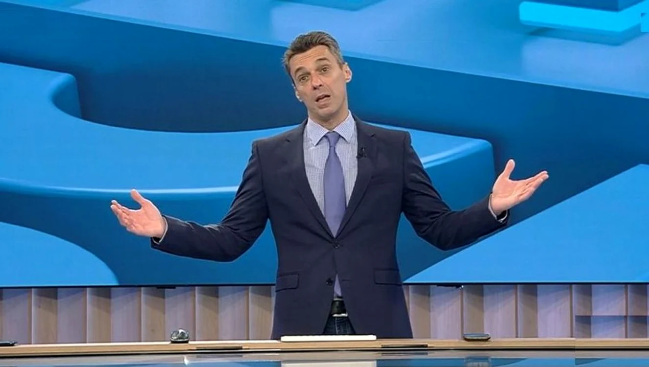 Mircea Badea se sperie foarte ușor atunci când vine vorba de fiul său / foto: captura Antena 3 CNN