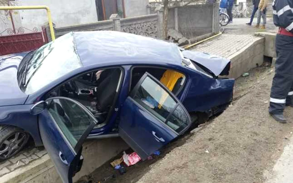 Imagine de la un accident rutier din Hunedoara  FOTO: ISU Hunedoara