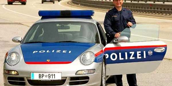 Politie de autostrada în Austria