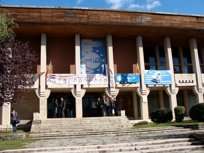 Casa de Cultură a fost închisă