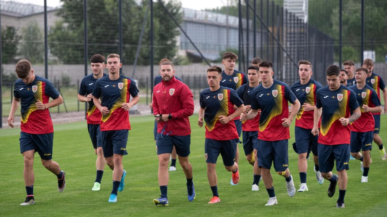 Naționala României U19 la antrenament în Slovacia (FOTO: FRF)