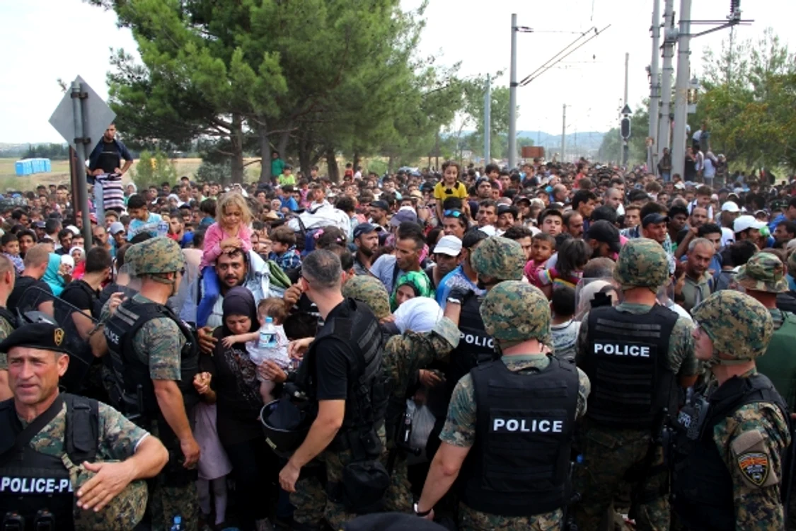 
    Violenţele din taberele refugiaţilor pun autorităţile din Germania în dificultatefoto: Click!  