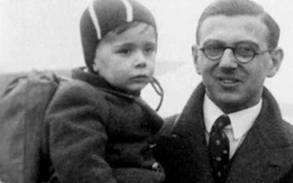 Nicholas Winton împreună cu un copil salvat Arhivă BBC