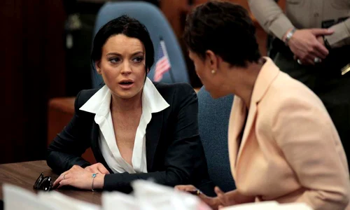 Lindsay Lohan la tribunal jpeg