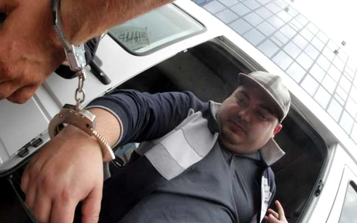 Unul dintre suspecţii din dosarul DIICOT, dus la audieri Foto www.pressalert.ro