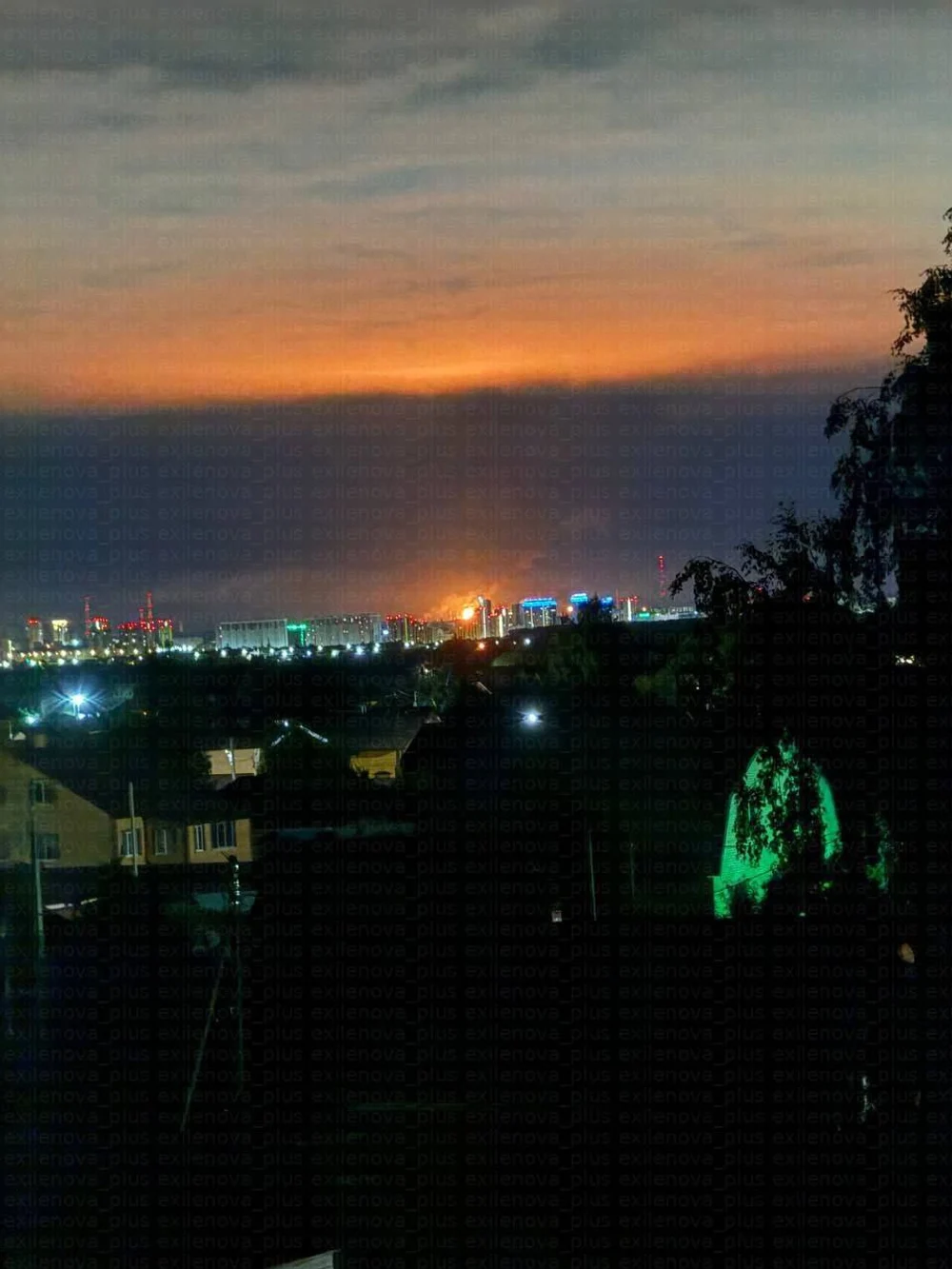 Ucraina a atacat cu drone infrastructura energetică a Rusiei. Explozii puternice la rafinăria din Riazan și la un depozit de petrol din Lugansk