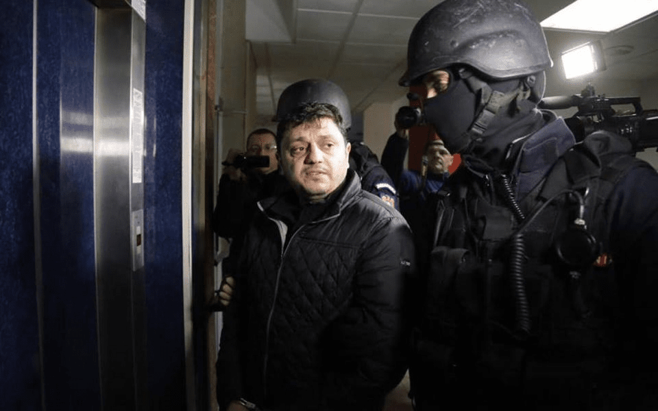 Interlopul Iulian Boț, prins în Italia. Liderul clanului de romi a mituit un fost șef din Poliție