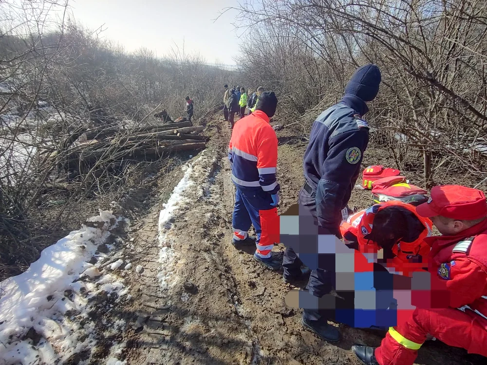 Bărbat strivit sub propria căruță. FOTO ISU Dâmbovița
