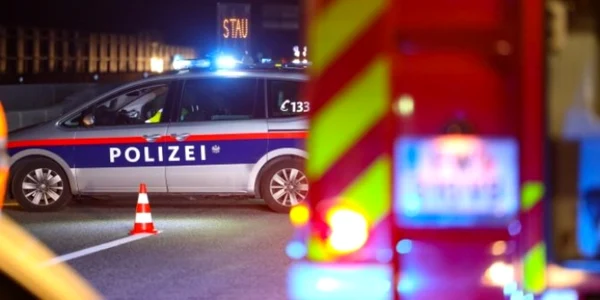 politia austriaca FOTO stiridiaspora.ro