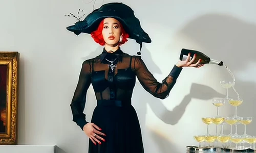 Aristocrată  foto   Tatler jpg