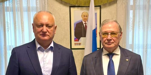 Igor Dodon Oleg Ozerov FOTO Facebook jpg
