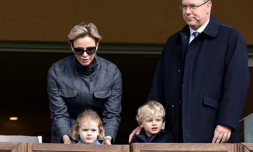 Le prince Albert II de Monaco, la princesse Charlene de Monaco et leurs enfants le prince Jacques et la princesse Gabriella assistent au tournoi de rugby de la Sainte Dévote au stade Louis II de Monaco jpeg