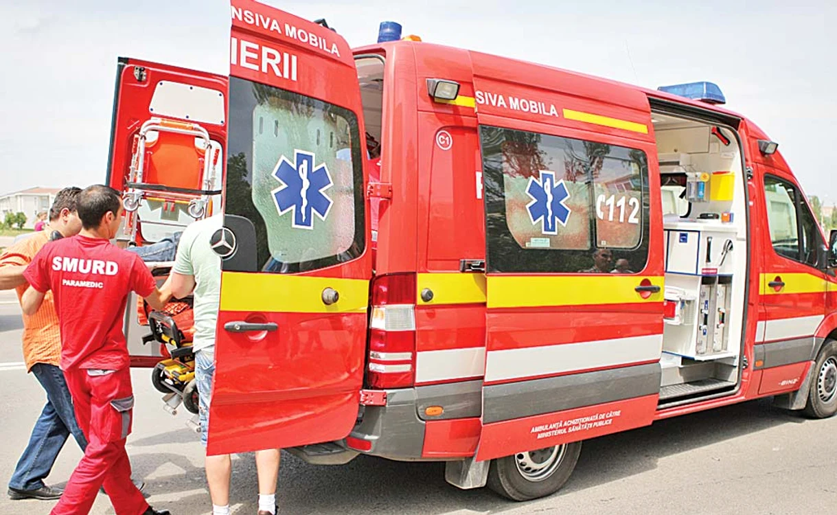 Opt persoane au fost transportate la spital. FOTO: arhivă