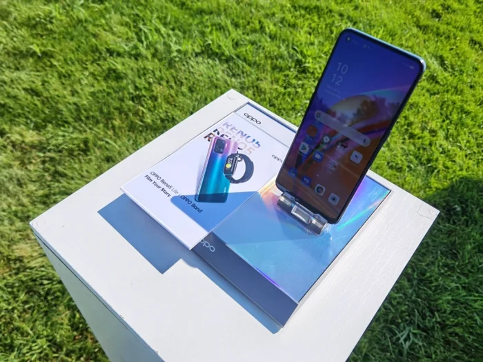 OPPO Reno5 Lite.
