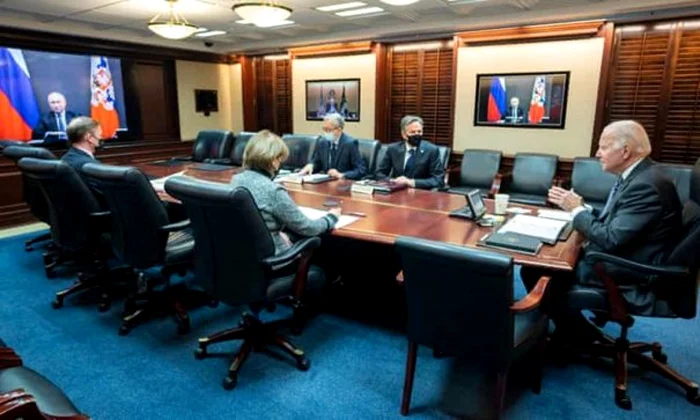 Biden and Putin make little apparent headway on Ukraine in virtual summit | Russia | The Guardian