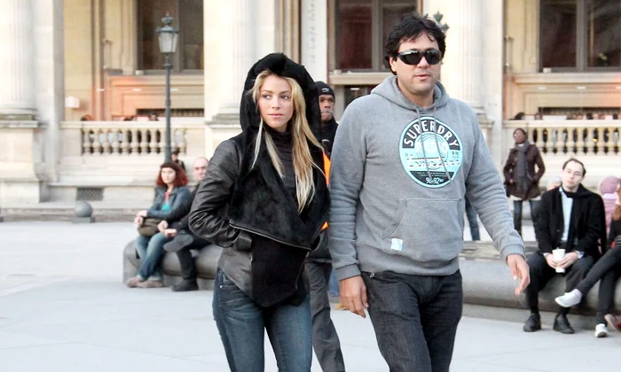 shakira fratee jpeg