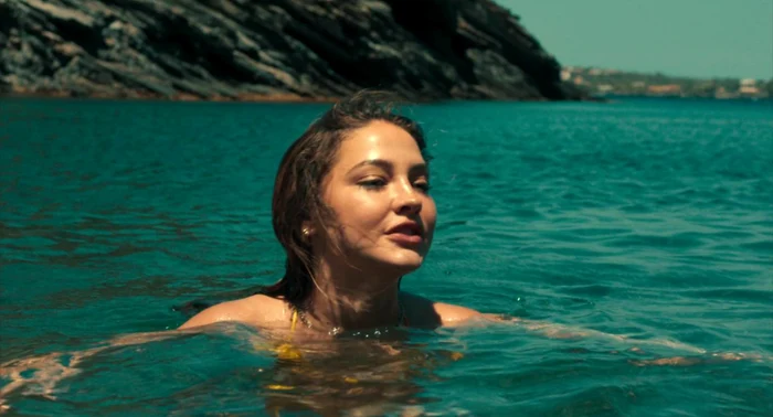 Madelyn Cline, Profimedia (3) jpg