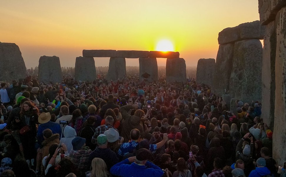 Imagini impresionante cu mii de oameni care au întâmpinat solstițiul de vară la Stonehenge: „Mi-a depășit așteptările“ FOTO VIDEO