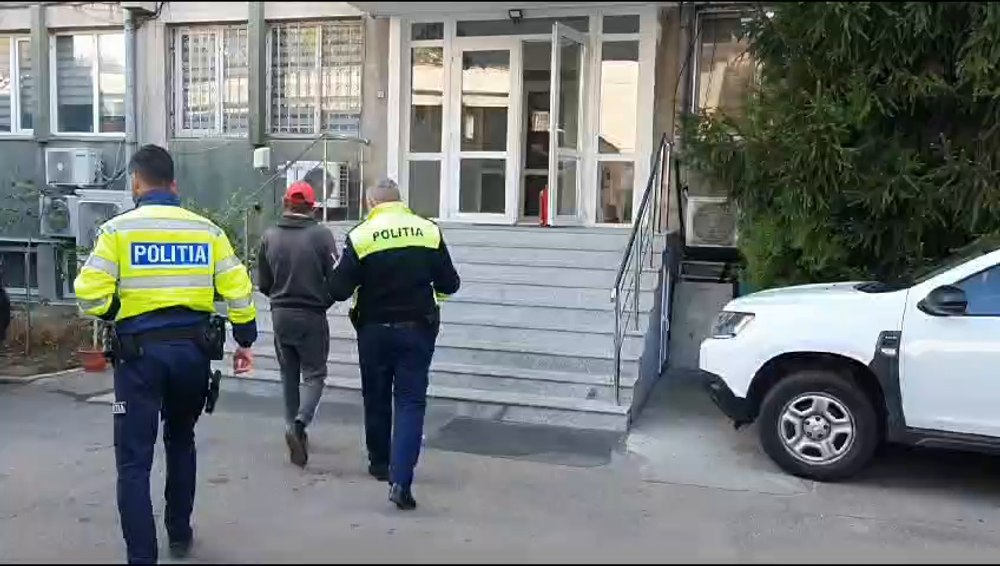 Tupeu fără limite. Un bărbat din Olt, surprins beat și fără permis, a urcat din nou la volan după trei ore VIDEO