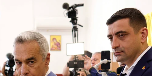 George Simion și Calin Georgescu votează în Mogoșoaia, Ilfov. FOTO Inquam Photos / Octav Ganea