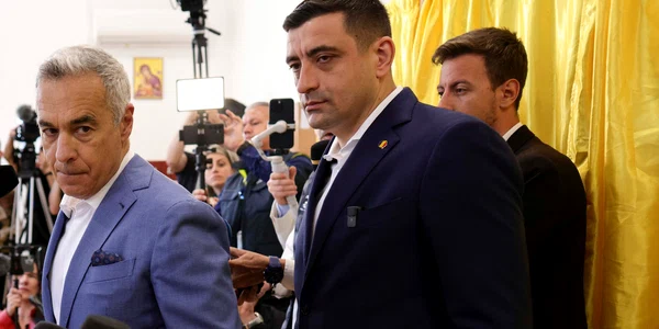 George Simion și Calin Georgescu votează în Mogoșoaia, Ilfov. FOTO Inquam Photos / Octav Ganea
