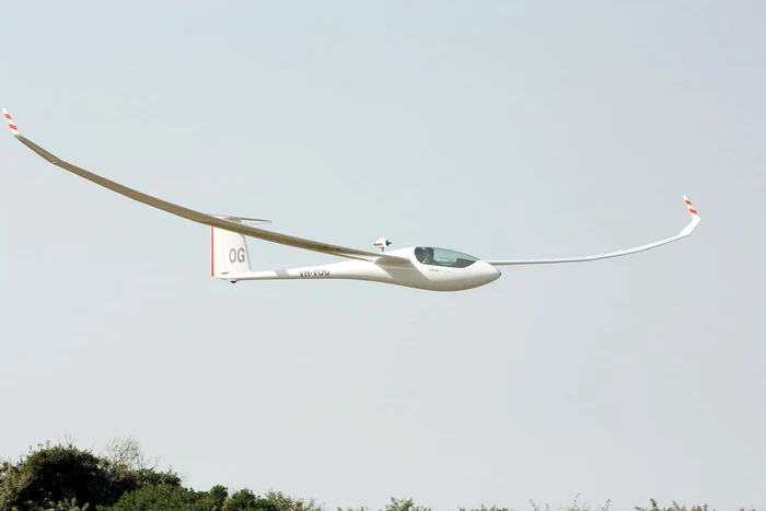 Salvatorii au plecat însoţiţi de câini antrenaţi special