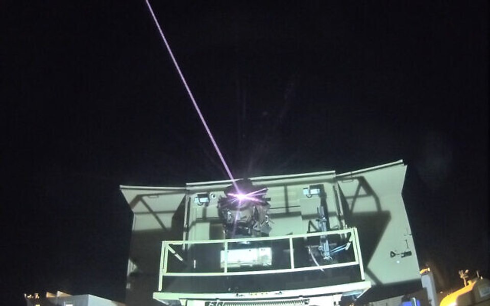 „Începutul unei noi ere în război”. Israelul anunță că sistemul cu laser „Iron Beam” va fi operațional într-un an