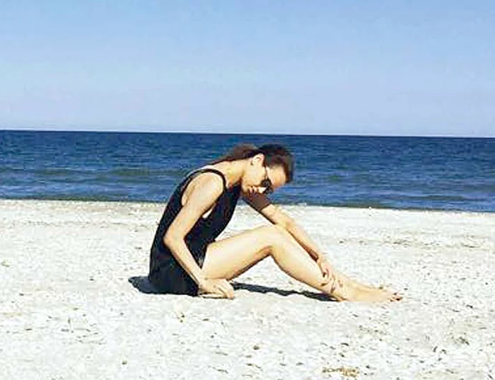 Andreea Raicu – 37 de ani, 55 kg. Fosta vedetă Prima TV adoră plajele pustii