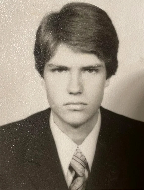 
    Klaus Iohannis la 17 ani, pe vremea când nici nu visa că o să ajungă președintele țării  