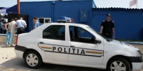 Cameramanul a fost bătut chiar în faţa unui poliţist foto Arhivă