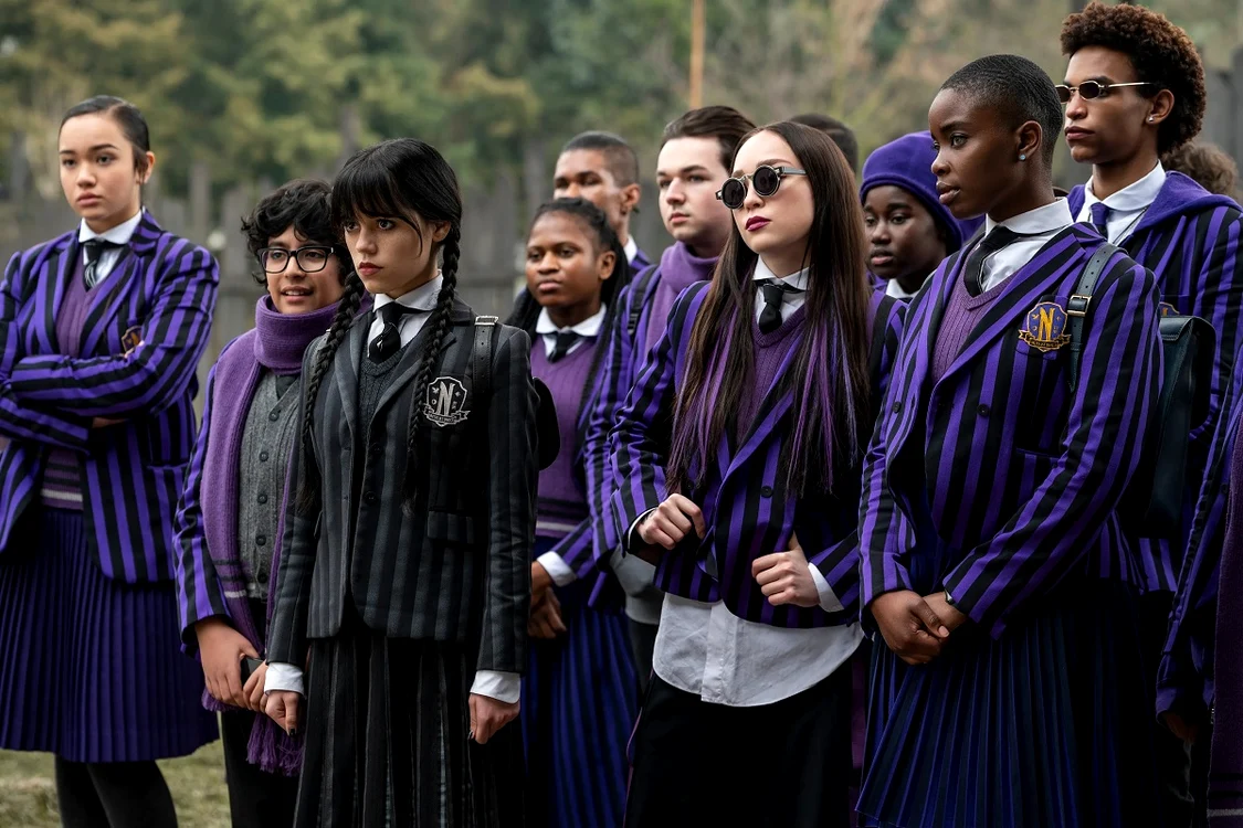 Wednesday Addams, alături de colegii de la Nevermore