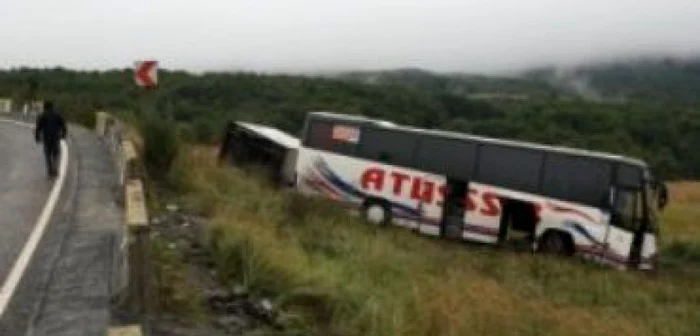 Un autocar cu români, implicat într-un accident rutier din Franţa
