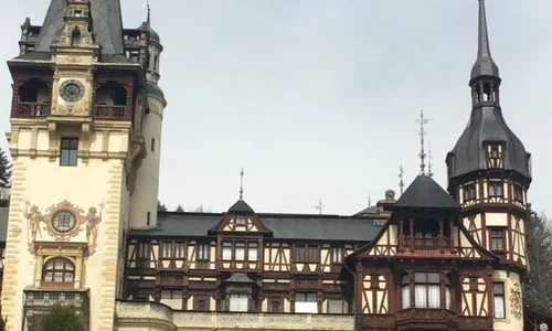 Fațada Castelului Peles jpeg