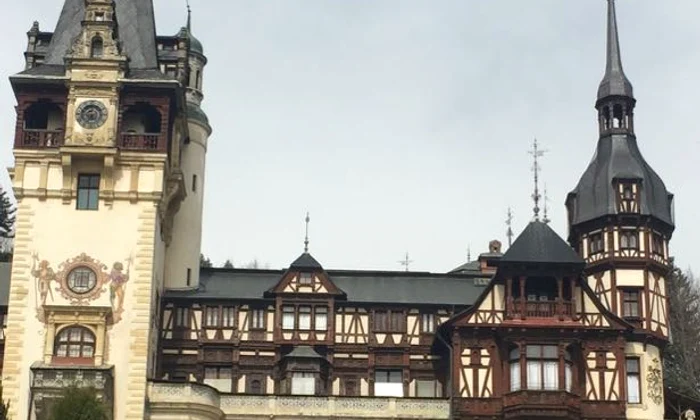 Fațada Castelului Peles jpeg