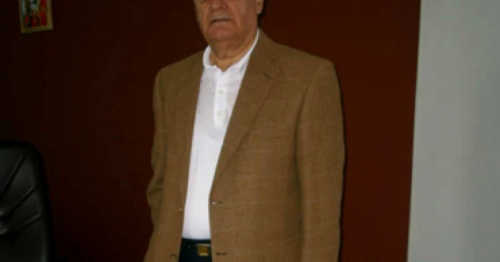 Bacău: Corneliu Costinescu, o viaţă în slujba sportului-rege (PORTRET) (GALERIE FOTO)