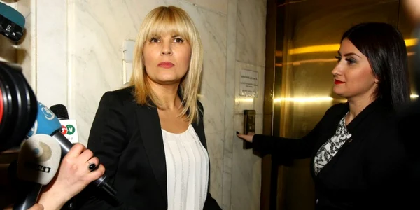 Elena Udrea in Parlament - 23 februarie FOTO Adevarul/Marian Iliescu 