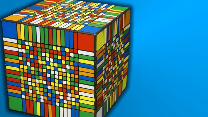 
    Cel mai mare cub Rubik are de 18 ori mai multe cuburi decât varianta originală  