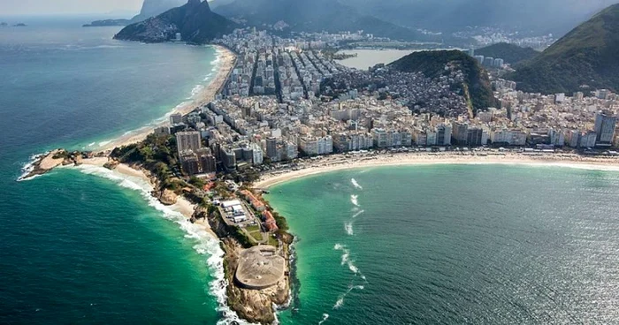 copacabana plaja brazilia foto commons.wikimedia