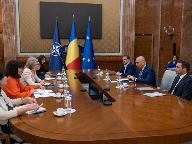 Delegaţie a Băncii Europene pentru Reconstrucție și Dezvoltare, primită de Bolojan, la Guvern. Care sunt prioritățile