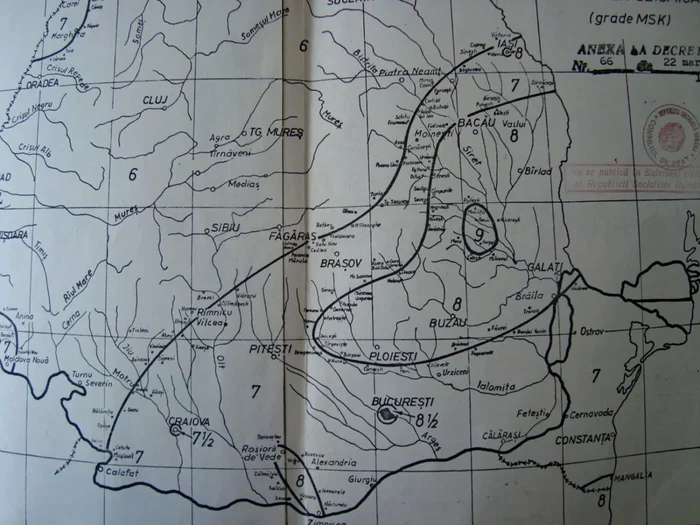 Harta din 1977 privind seismicitatea României   FOTO: Arhivele Naţionale-Filiala Vrancea