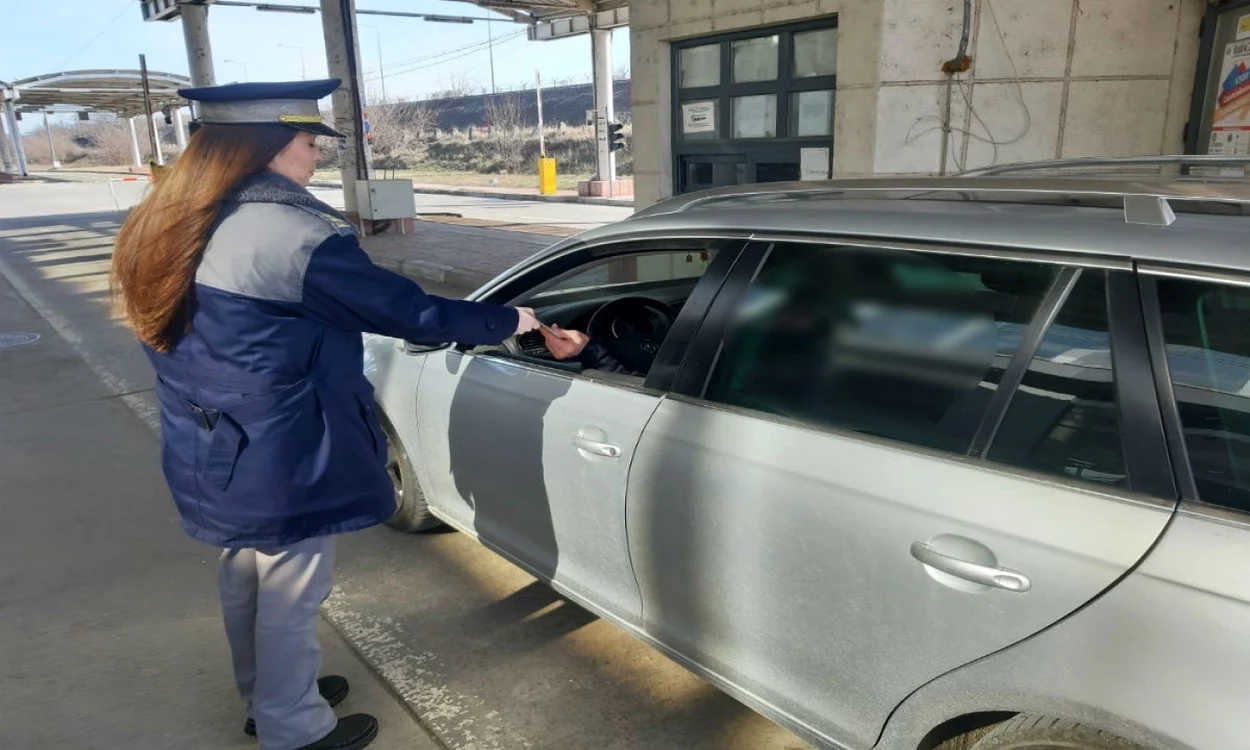 Maşina cu acte false FOTO Poliţia de Frontieră Galaţi
