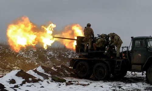 Artileria ucraineană lângă Bahmut FOTO EPA-EFE 