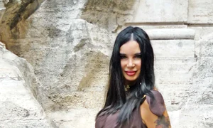 Luceafărul Huilei o scoate din  foame pe fosta iubită, Marinela Niţu, care nu şi găseşte un loc de muncă jpeg