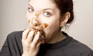 mananca ciocolata jpeg